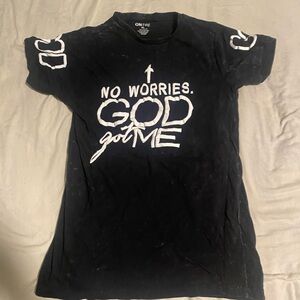 “No Worries God Got Me” Black Graphic T-Shirt | Faith-Based Tee | Size XL youth